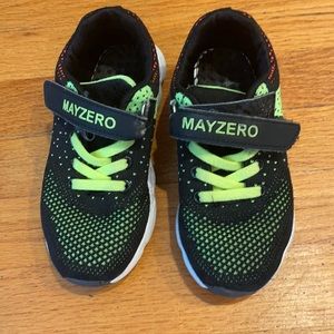Mayzero kid sneakers size 12.5